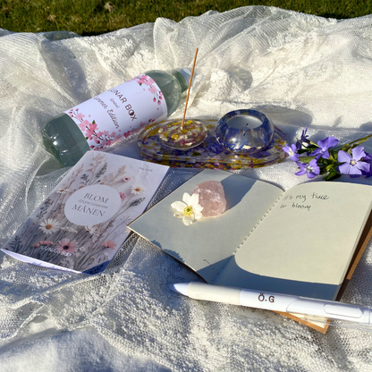 LUNAR BOX Summer Edition - FLOWER POWER