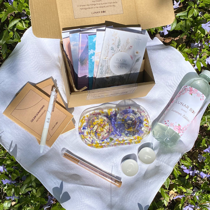 LUNAR BOX Summer Edition - FLOWER POWER